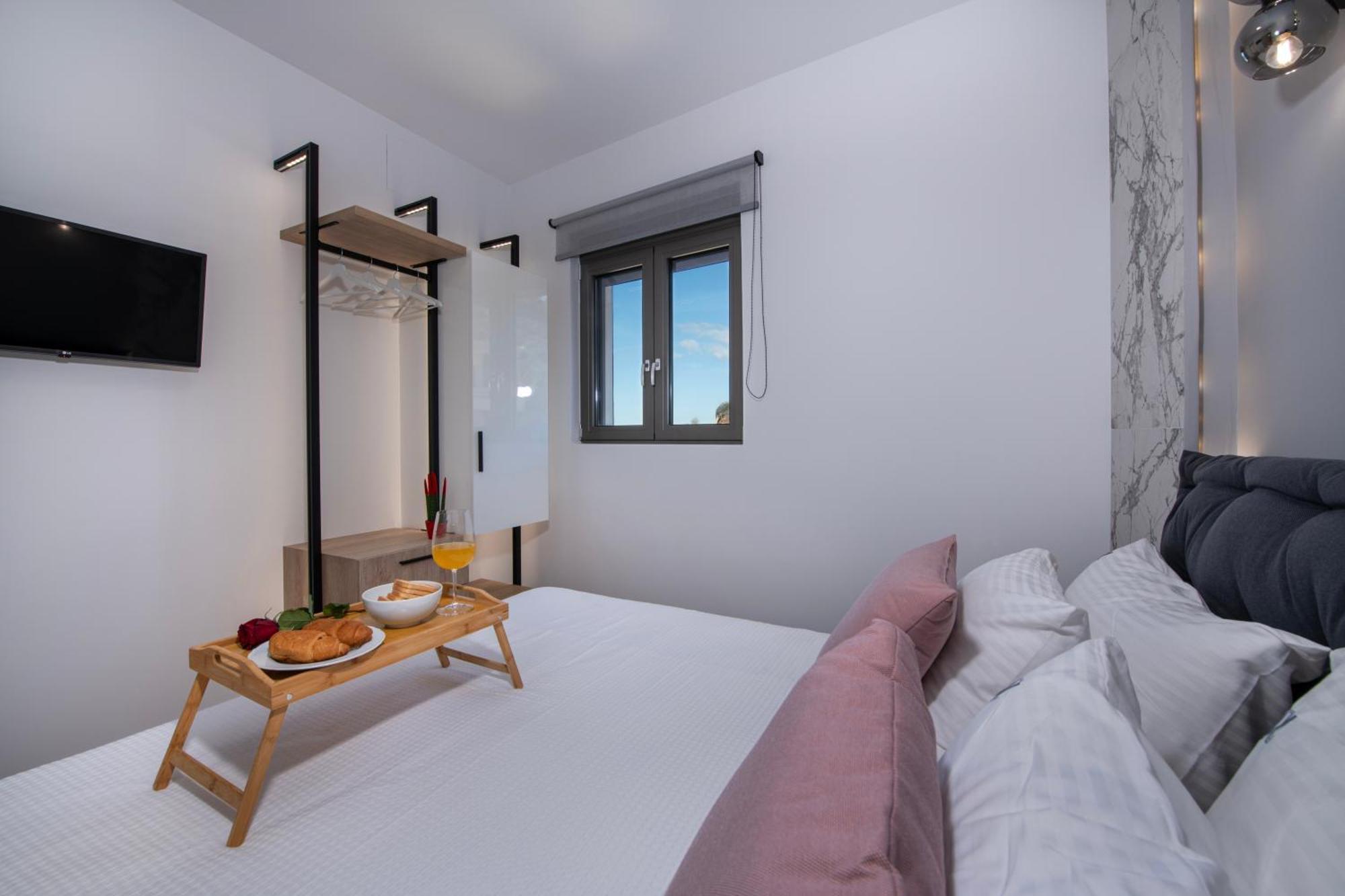 Alpha Suites Ханья Экстерьер фото